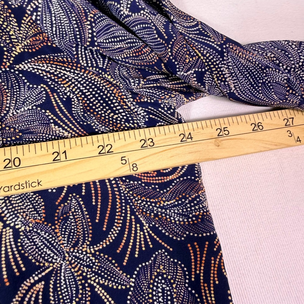 Johnny Was Shades of Silk Blouse L Blue Floral Paisley Scalloped Pearl Button - Picture 11 of 16